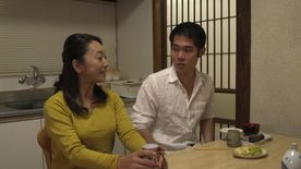 FC2-PPV-4730516 寝ている夫の横でのセックス