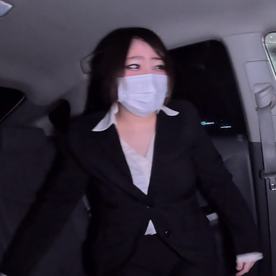 FC2-PPV-4734471 【仕事帰りの20歳OL】勤務後にスーツ姿のままOLに20分以上車内笛。