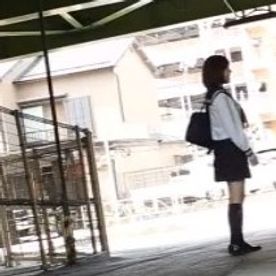 FC2-PPV-4736619 【セーラー服】145cm37kgDカップ18歳ちゃんと制服姿で待ち合わせ　凶悪な外国人巨根で種付けコ作りセックス【在庫限り】