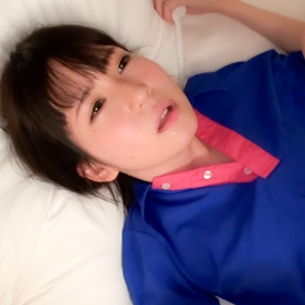 FC2-PPV-4737260 【在庫限り】渋谷区/飲食店勤務/19歳。仕事着のまま挿入。性感帯の奥を責められ続けて最後には大量に精液を注ぎ込まれる衝撃映像。個人撮影。