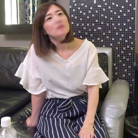 FC2-PPV-4737645 【生中出し】優し気な雰囲気のぽっちゃり奥様と不倫セックス。 ただでさえ久々なのに、他人棒ということで感度抜群でイクイクイクー！