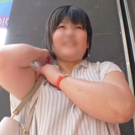 FC2-PPV-4738590 【専業主婦】B専顔、豊満体型の地味奥様をハメ撮り。 マゾイキを繰り返す欲求不満な肉厚おまんこへどっぷり中出し。