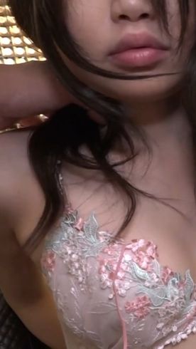 FC2-PPV-4739463 【Gカップ色白美人】黒髪丸顔の大**。むっちり唇と柔乳を突き果てるまで。