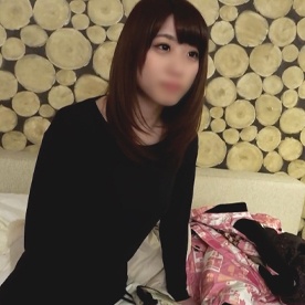 FC2-PPV-4740878 理想のおっぱい ゲレンデで置いてかれた女子大生 めいちゃん（２１）ウエア脱いだらめっちゃ美乳なEカップ シコシコさせながら後ろからズブリ 抜き差しするたび神乳ぷるるん