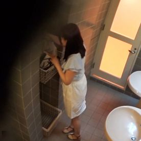 FC2-PPV-4741268 【元人気インフルエンサー】フォロワー10万人越童顔黒髪美女。初めての愛撫で見せる素顔。