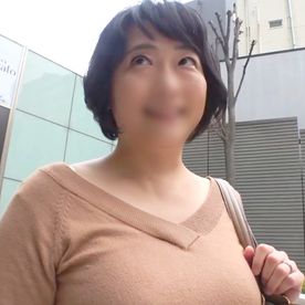 FC2-PPV-4741384 【デブ熟女】パンストが破けそうなくらいのデカ尻奥様。 不倫セックスで脱力するほど快楽に浸り、中出しまでの間イキっぱなし。