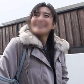 FC2-PPV-4742824 【熟女】清楚。スレンダー。人妻。50歳。りかこさん。旦那さんとは10数年セックスレス。他人棒でアンアン喘いでヨガりイキ。