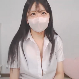 FC2-PPV-4744863 見た目からは想像もできないデカクリの持ち主な、みきちゃん。