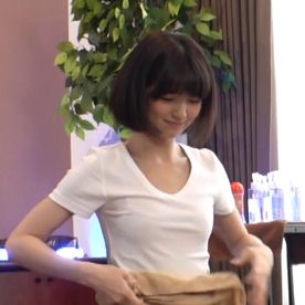 FC2-PPV-4745782 ＜高額モニター＞指名の絶えない極上スレンダーメンエス嬢、売り上げの秘訣は超豪華な裏オプション