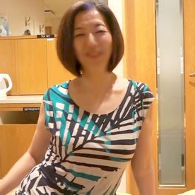 FC2-PPV-4747160 【熟女】とにかくセックスがしたいという53歳熟女奥様。清楚で美しい熟女が他人チンポで乱れる姿は必見ですよ。