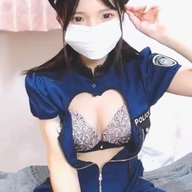 FC2-PPV-4749452 人生初のポリスコスプレに挑戦！超絶美マンな美女がイキまくり！