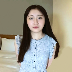 FC2-PPV-4750272 【最新】帰ってきた100年に一度の逸材！私服姿がたまらない！初めての半外半中にチャレンジ！