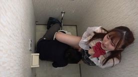 FC2-PPV-4751290 トイレで本能剥き出し映像！File.1