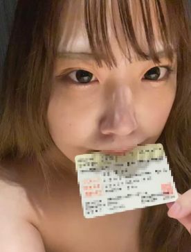 FC2-PPV-4752006 【無】黒歴史再販。例の犬好き女をペットの様に身分証を咥えさせ電マでオナニーさせた後生一生残る誰にも言えない秘密のアルバイトの全貌を公開する。