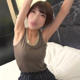 FC2-PPV-4756102 【ハメ撮り】ヨガエステを経営する狂的な細さしてDカップの”ゆかさん” 天然陰毛がへばりつくくらい愛液まみれになり、とろけ顔脱力絶頂。