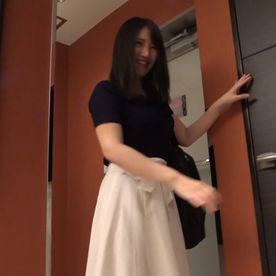 FC2-PPV-4756742 【EカップOL】癒し系美人OLが巨乳を揺らしながら乱れるSEX