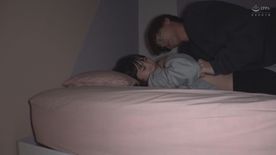 FC2-PPV-4757024 先輩に目を付けられ夜な夜な性欲処理 後輩オマ〇コ借りて中出し発射&amp;乳首舐めさせながら手コキ発射