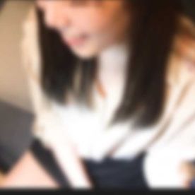 FC2-PPV-4760632 ※21日まで90％OFF※【無修正】【素人個撮】オトナフェロモン薫るちっぱい歯科助手を３Pナマ賞味