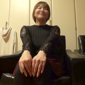 FC2-PPV-4761625 【不倫】可愛げがあるのに他人棒でオンナの顔になる淫乱妻。 マグロでイキを続ける欲求不満おまんこへ容赦なく中出し。