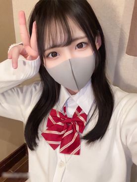 FC2-PPV-4762032 【永久保存版】黒髪Gカップ美女！歴代最高級の逸材爆誕！ひと目見て貰えばハマること間違いなしです、、、