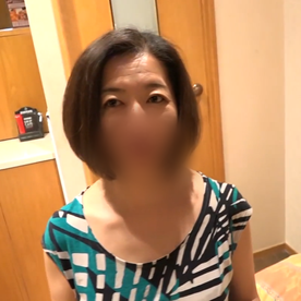 FC2-PPV-4762210 【個撮／熟女】清楚で優しいスレンダー五十路妻。セックスレスで欲求不満爆発！デカチンに釘付けで目が離せませんｗ