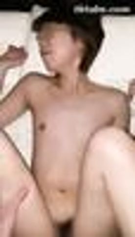 FC2-PPV-4765403 【無】 カラオケで・・・