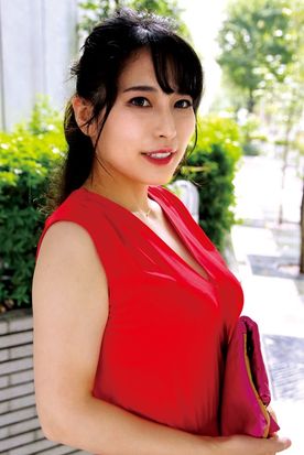 FC2-PPV-4766478 清楚な顔してワンピースの下にはドエロい下着を身に付けてるギャップがエロ過ぎる巨乳美女