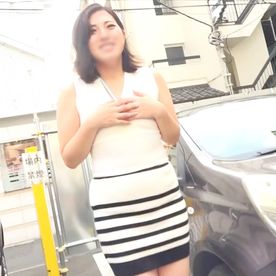 FC2-PPV-4766708 【変態】ホテル到着前に野外イキする淫乱奥様。 他人棒でしか味わえない快感に没頭。 脱力するくらいイかせ続け、一番奥で中出し射精。