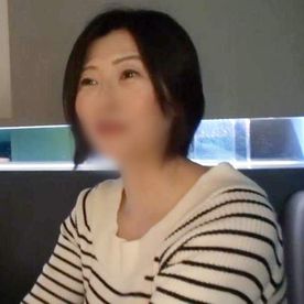 FC2-PPV-4768242 【中出し】ショートヘアー・色っぽい53歳熟女◆愛撫の気持ち良さを全身で味わうように感じて生チ○ポで快楽イキ！膣内射精！