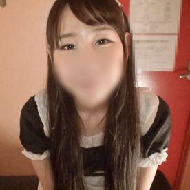 FC2-PPV-4768767 【素人／個撮】20歳黒髪ロングヘアの田舎っ子コンカフェ嬢。ふわふわ天然巨乳おっぱい揺らして淫れる着エロ中出しセックス。