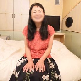 FC2-PPV-4768923 【熟女】70歳とは到底思えぬ奇跡的な美巨乳の持ち主◆10年以上ぶりのSEXでオンナの悦びを感じイキまくり！エロカワおばあちゃん！