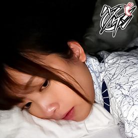 FC2-PPV-4769425 【人妻 / 爆乳】喘ぎ声を我慢してヨガり狂う爆乳妻を旦那の横で打ち込んでやったっス！【1/10】