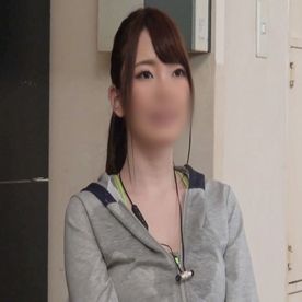 FC2-PPV-4770546 【素人／個撮】23歳運動好きなヨガトレーナーの美人ジョガー。ハリのある色白巨乳おっぱいプルンっと揺らして淫れるハメ撮りセックス。