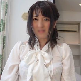 FC2-PPV-4770641 【中出し不倫】上品系奥様だってセックスでは淫乱。 しかも他人棒の虜になり、しっかり抱き着きながら中出し懇願。