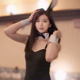 FC2-PPV-4772005 【個撮】SNSフォロワー4万有名コスプレイヤー。バニーコスを着せて生中出し。※本編顔出し