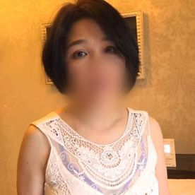 FC2-PPV-4772617 【個撮／熟女】おっとり系の清楚系熟女（52）久しぶりの愛撫に大興奮ｗ感度抜群でオマンコびしょ濡れです。