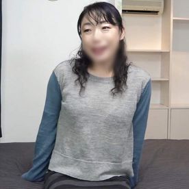 FC2-PPV-4785228 《人妻》52歳・撮られることで興奮するという専業主婦の人妻◆初のハメ撮りSEXで大興奮イキ！何度も何度も絶頂！！