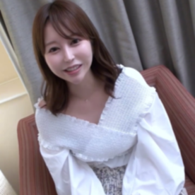 FC2-PPV-4788361 なまら可愛い道産子女子大生。真っ白な肌で巨乳の極上の体に中出し。