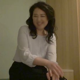 FC2-PPV-4790391 【五十路】地味でお堅そうなのに発情すると誰よりも淫乱化する主婦”れいこさん” 他人棒ポルチオ突きで連続イキし、とろけ目に