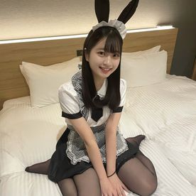 FC2-PPV-4793082 楓ちゃんがメイド服でお出迎えしてくれたのでたっぷりキスしてあげました♡丸くて綺麗なおっぱいと生中セックスをぜひご堪能ください！