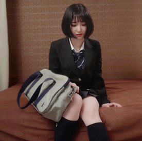 FC2-PPV-4796077 【売切れ次第終了】146㎝/色白ショートヘアの18歳。スレてない貧乳処女の“初”貫通･中出しハメ撮り。