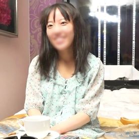 FC2-PPV-4797703 【素人】二次元にどっぷり使っている”オタクちゃん” 慣れないフェラ・手コキで三次元チンポにゾッコン! 膣奥突きSEXで骨抜き。