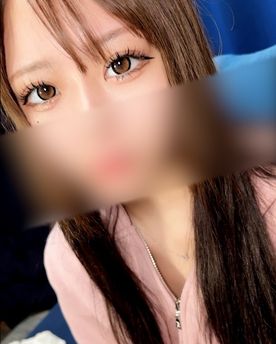 FC2-PPV-4797805 【個撮】天然系美女ギャル　敏感クリに電マを押し当てられて身体をくねらせながらのけ反り絶頂。