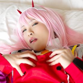 FC2-PPV-4797946 【個撮中出しコスH♥】ムチムチ激カワビッチ！黒タイツにハサミで穴あけトロマンにたっぷり大量中出し孕まSEX！