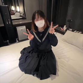 FC2-PPV-4798641 【18歳卒業直後に人生初めてのハメ撮り】先月まで着用していた制服を持参して現れたのはテニス部とバレー部を掛け持ちするスポーツ芋女｜初めての快感にうれションで応えるオナニー女でした。