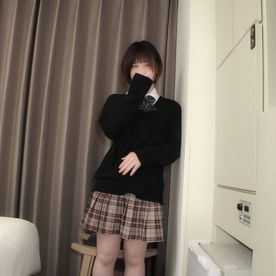 FC2-PPV-4800876 【FC2基準超越】クラスカースト最下位の18歳。危険日に撮影した喪失映像。※再販売の予定はありません。