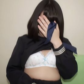 FC2-PPV-4805854 【FC2基準超越】支払いに行き詰まった片親家庭の18歳。※再販売の予定はありません。