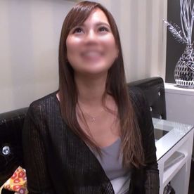 FC2-PPV-4805187 【人妻】とんでもないヤリマン奥様の登場です。経験人数1万人越えのドスケベ妻36歳がエロすぎてやばかったです。