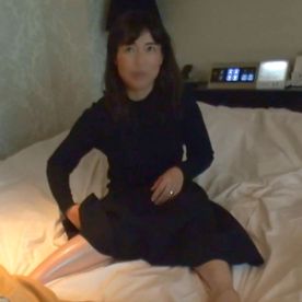 FC2-PPV-4805615 【熟女】無愛想な専業主婦が不倫で感情爆発！？ 他人棒でマグロ絶頂が止まらず、当然のように中出しを受け入れてくれました。