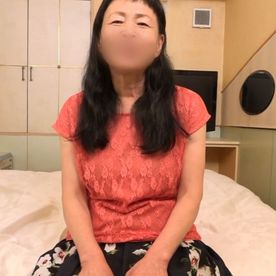 FC2-PPV-4805870 【７１歳】欲求不満な未亡人おばあちゃん。マンコ舐められうっとり顔で発情。